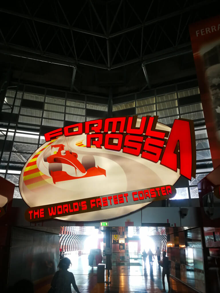 Formula Rossa - die schnellste Achterbahn der Welt