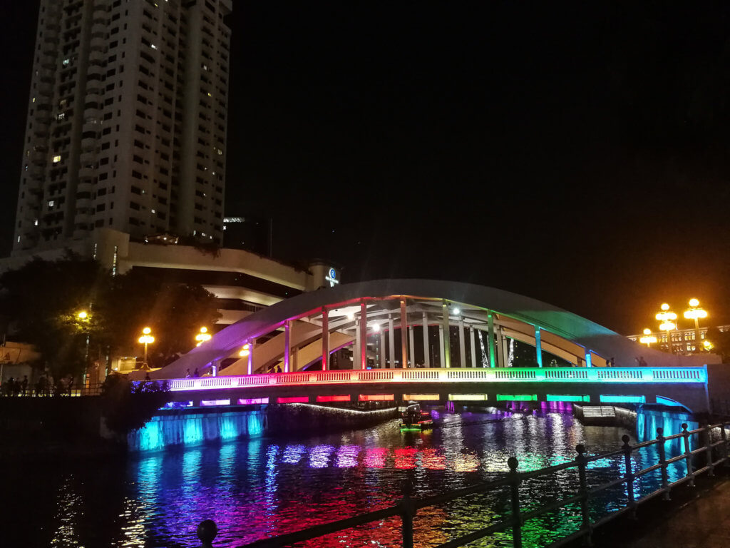 die Regenbogen-Brücke